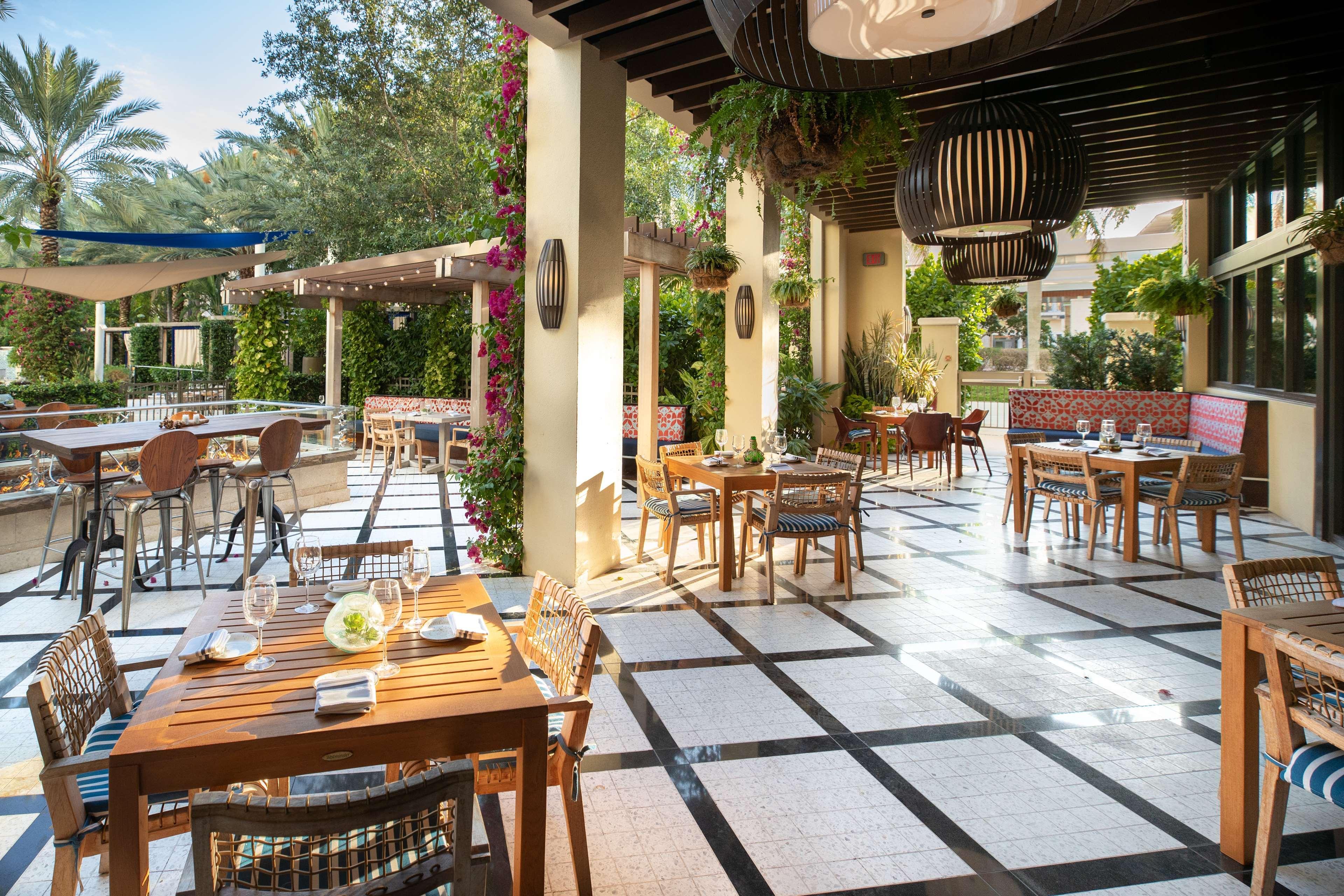 Hilton West Palm Beach Bagian luar foto