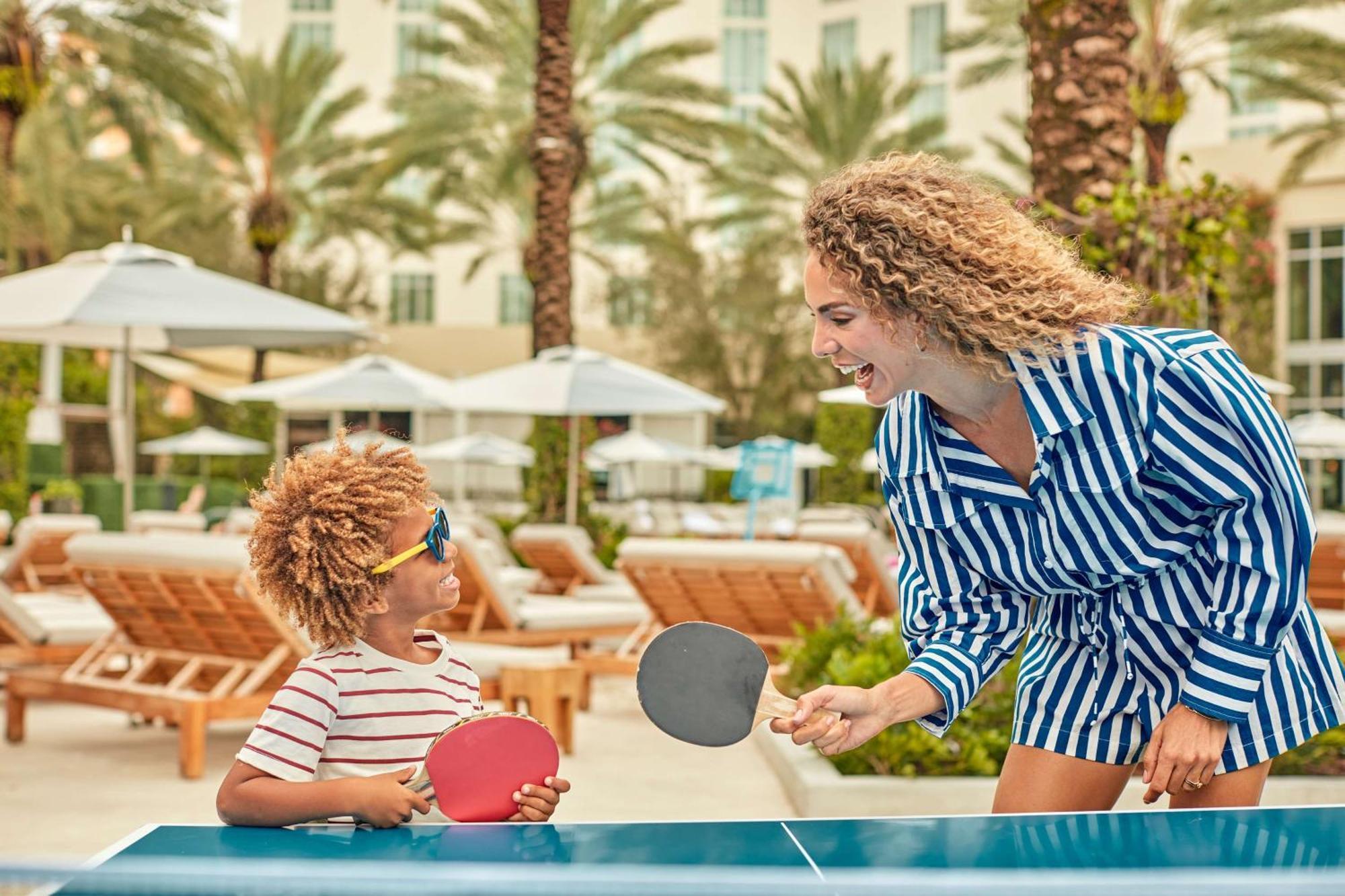 Hilton West Palm Beach Bagian luar foto