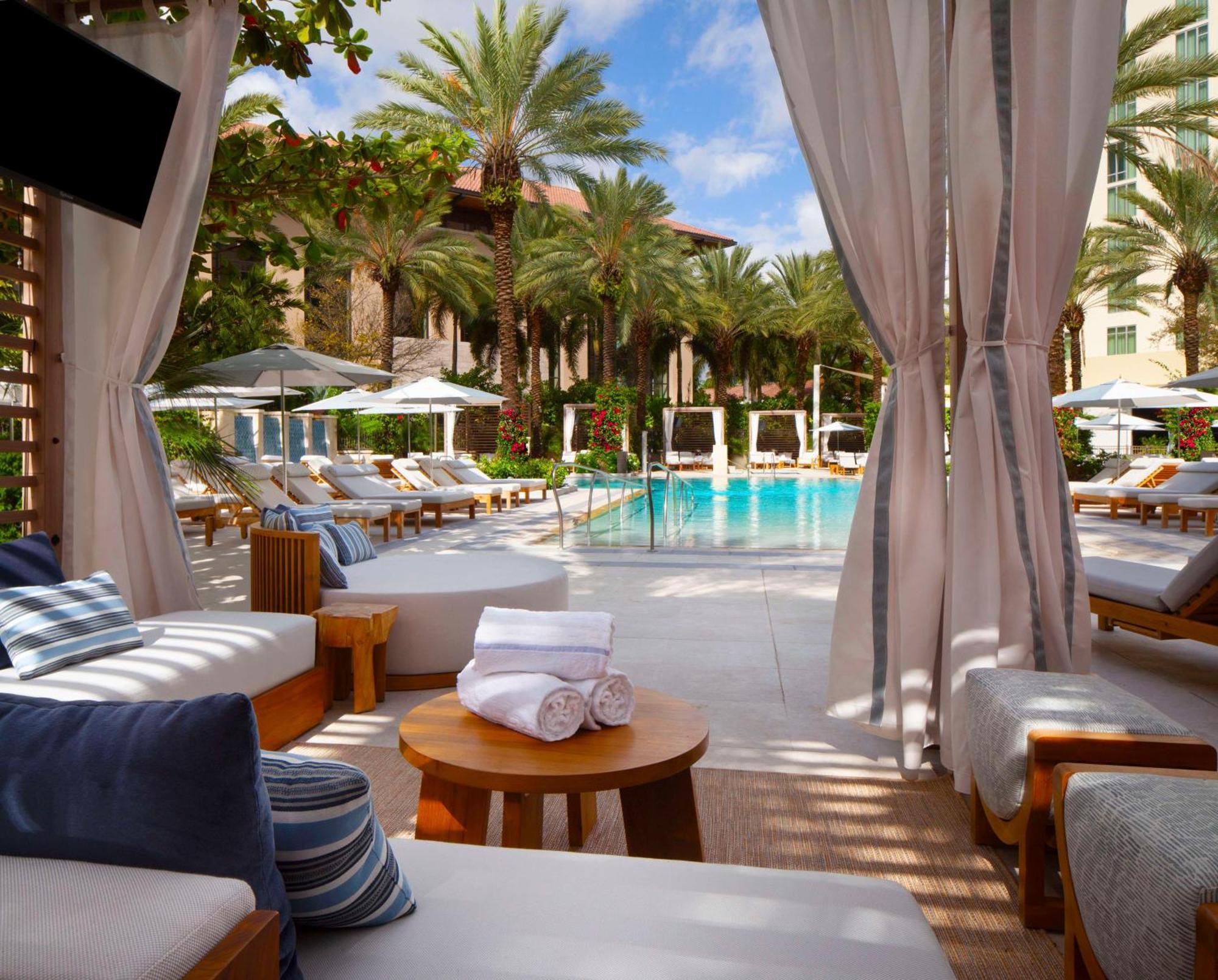 Hilton West Palm Beach Bagian luar foto