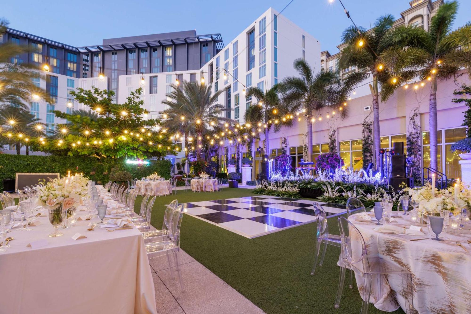Hilton West Palm Beach Bagian luar foto