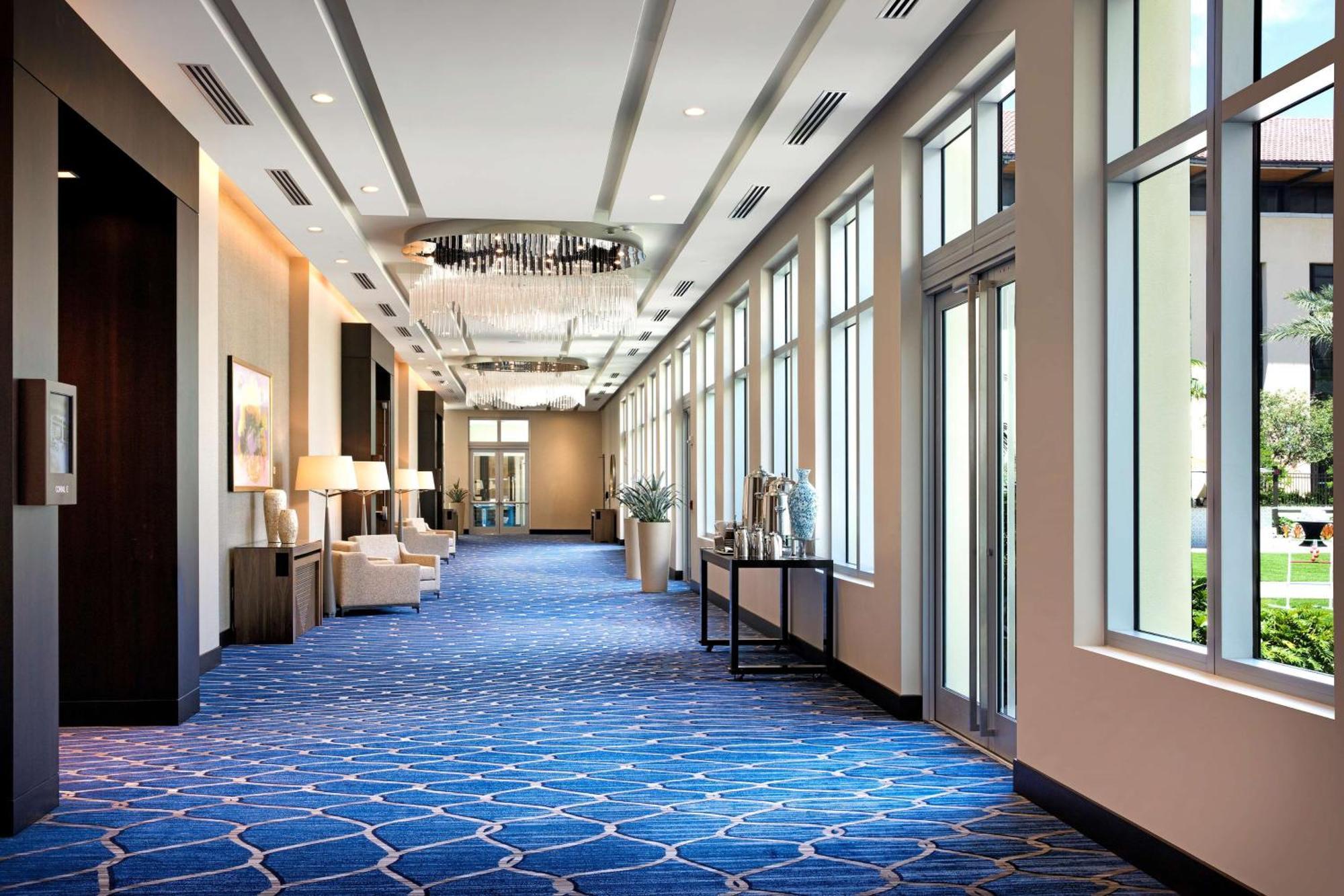 Hilton West Palm Beach Bagian luar foto